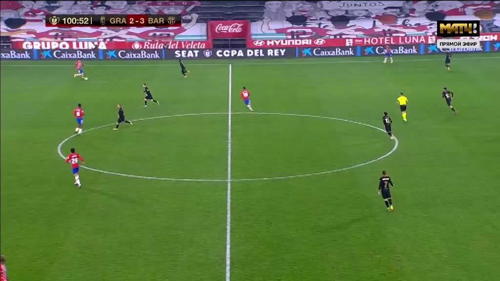 莱万多夫斯基在巴萨的点球表现：从辉煌到困惑