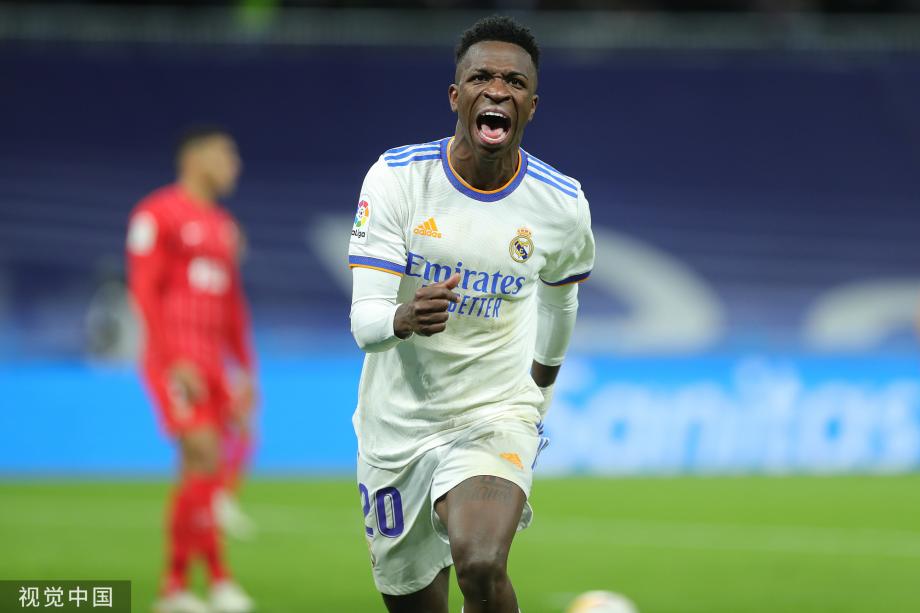 约基奇准三双，穆雷37+7力压福克斯，马刺奇兵7记三分射落掘金